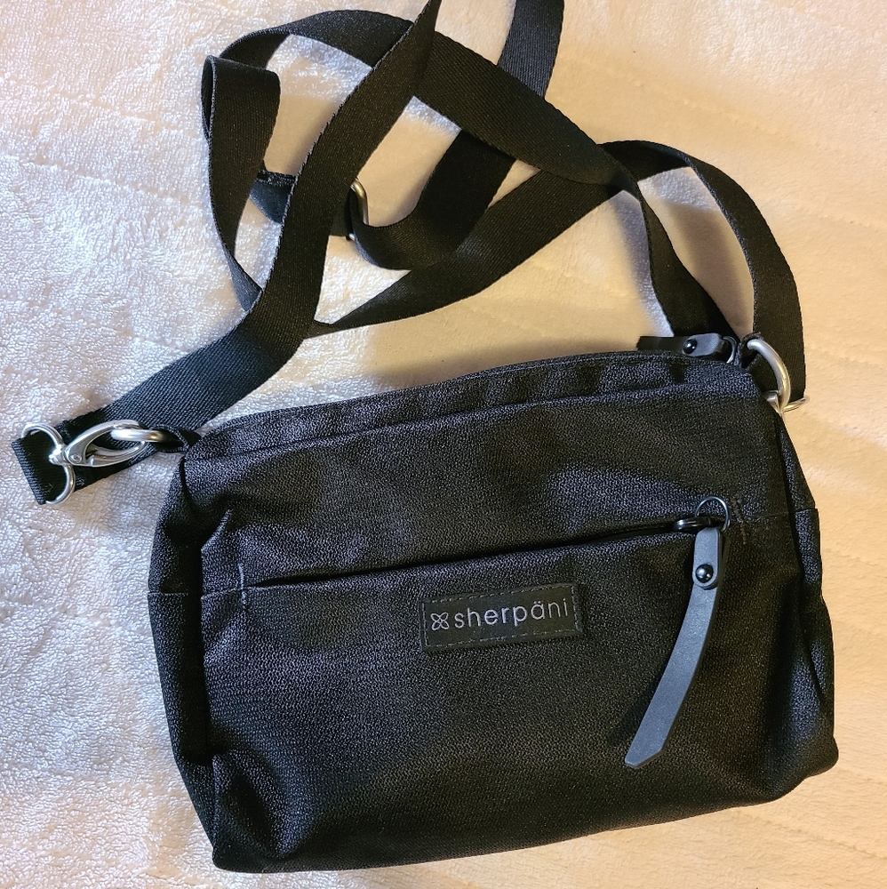 Sherpani Skye Crossbody Purse Bag, Black